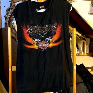Men’s size lg Harley Davidson sleepless T